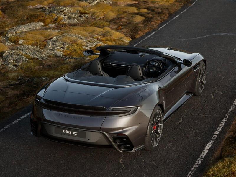 Aston Martin DB12 view 3