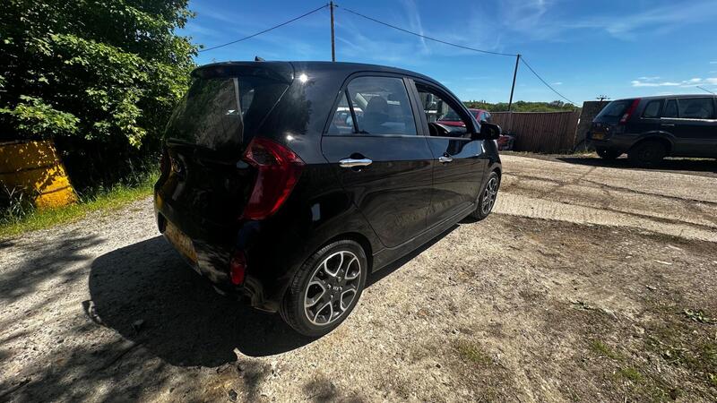 2015 Kia Picanto — photo 7