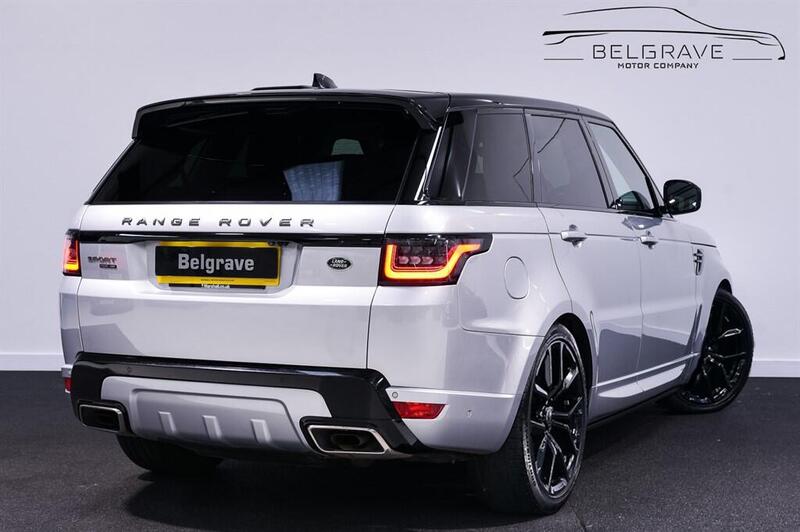 Land Rover Range Rover Sport view 3