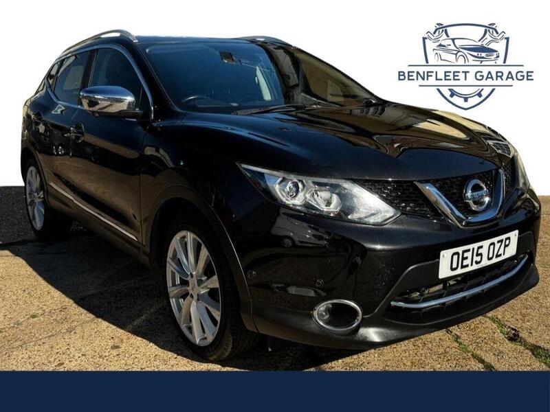 Black 2015 Nissan Qashqai Tekna for sale at Benfleet Garage