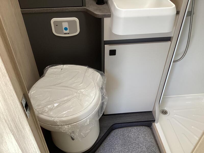 Auto-Trail F-Line F62 — image 25