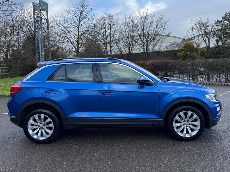 Volkswagen T Roc view 4