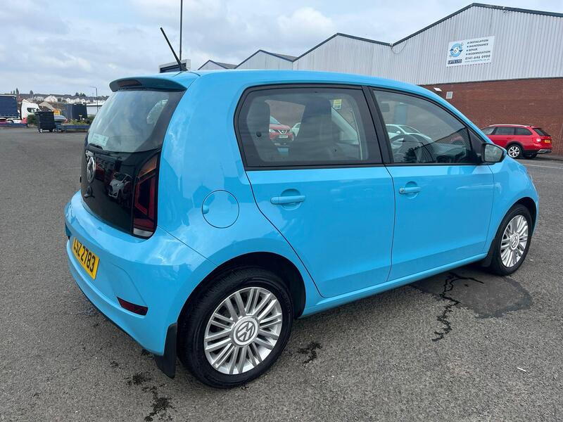 Volkswagen Up! view 5