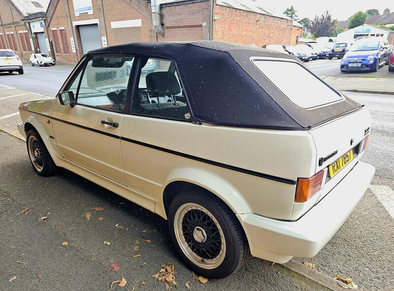 Volkswagen Golf view 5