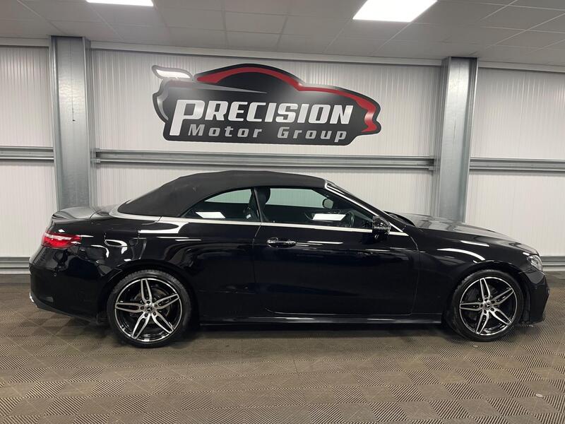 Mercedes-Benz E-Class view 3