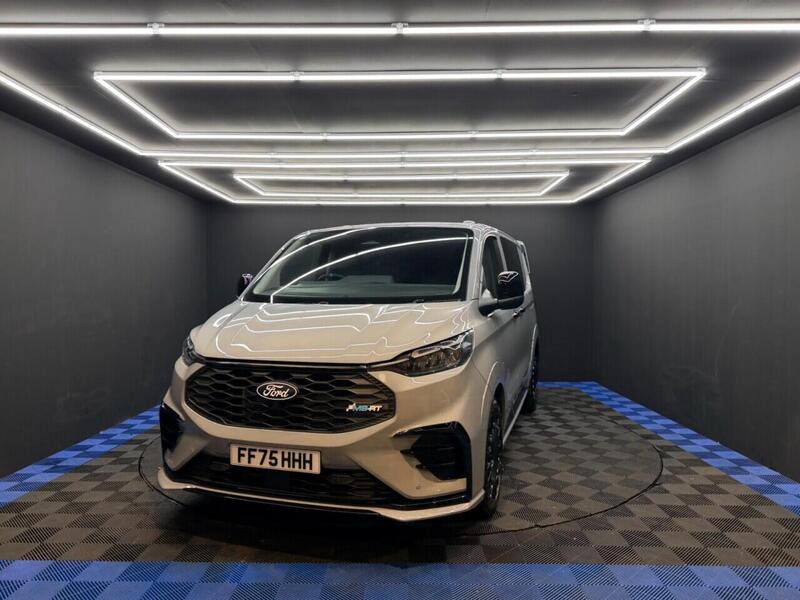 Ford Transit Custom view 5