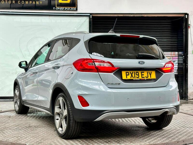 Ford Fiesta view 4