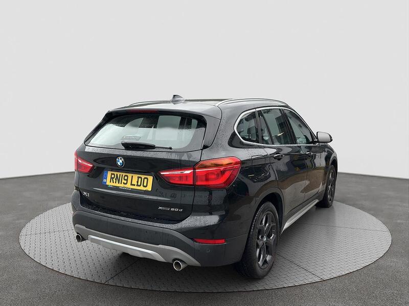 BMW X1 view 3