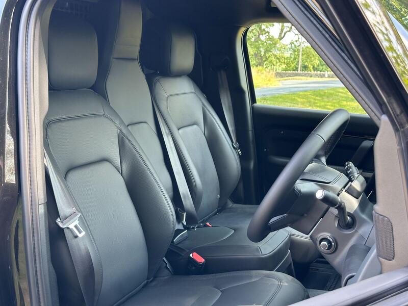 Land Rover Defender view 7