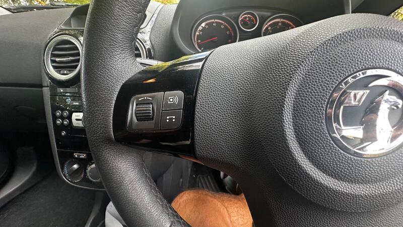 2014 Vauxhall Corsa — photo 11