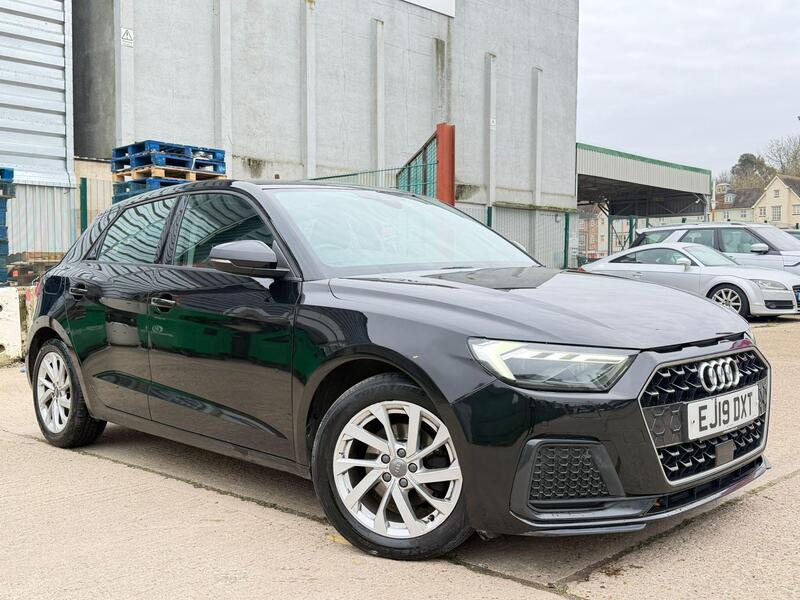 Audi A1 main image