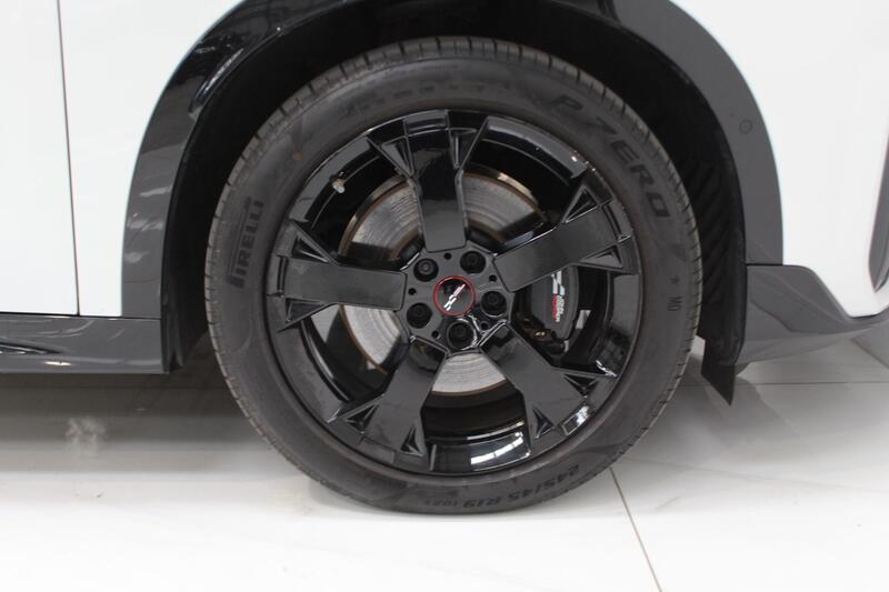 2024 MINI Electric Countryman in White — image 31 of 90