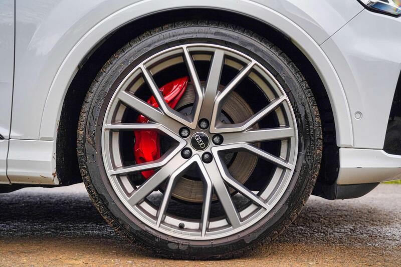 Audi Audi SQ7 view 6