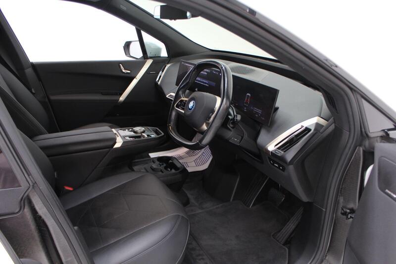 2022 BMW iX in White — image 42 of 88