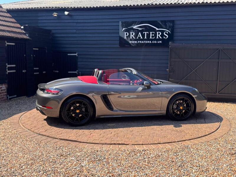 Porsche 718 Boxster view 3