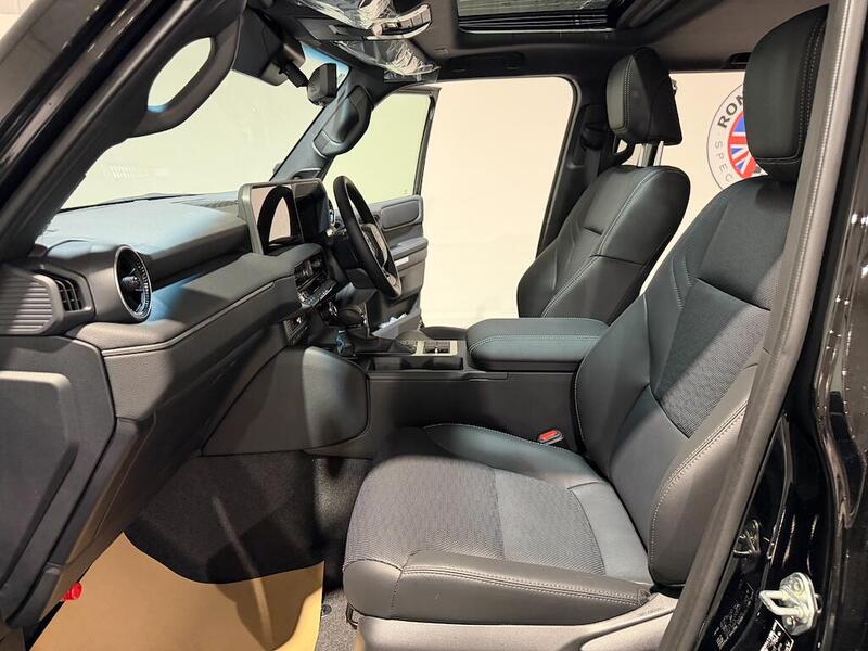 Toyota Land Cruiser view 5