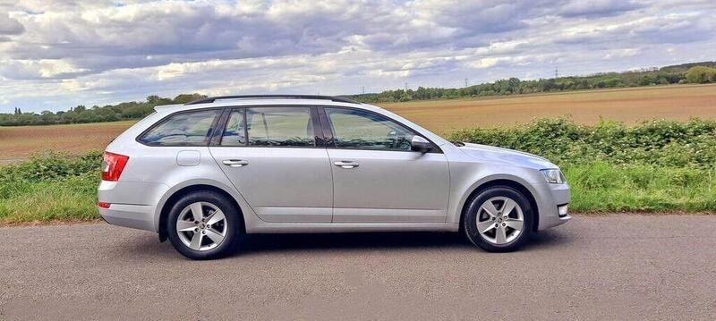 Skoda Octavia view 4