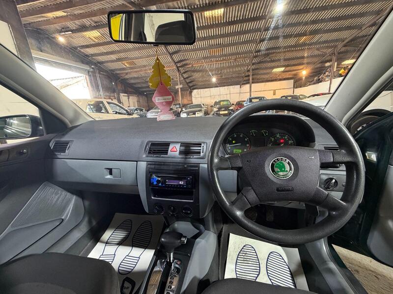 2002 Skoda Fabia — photo 13