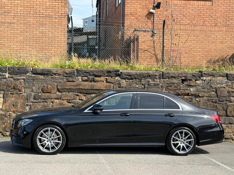 Mercedes-Benz E Class view 4
