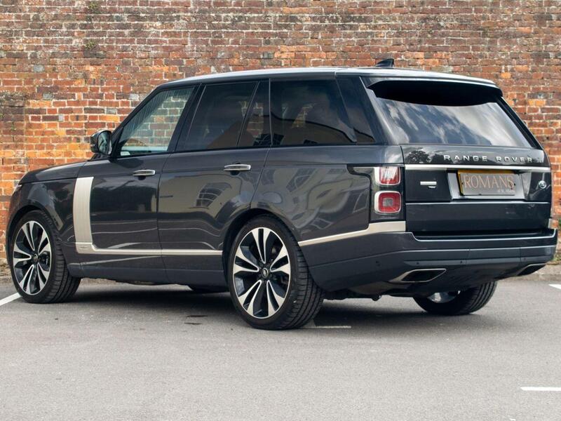 Land Rover Range Rover view 3