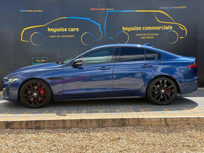 Jaguar Xe view 2