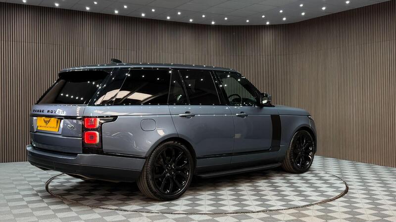 Land Rover Range Rover view 5