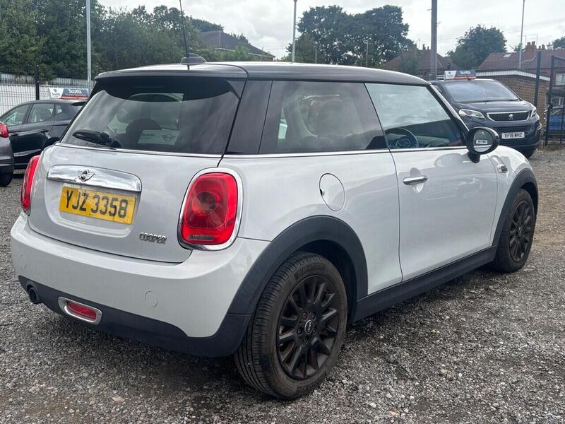 MINI Hatch view 7