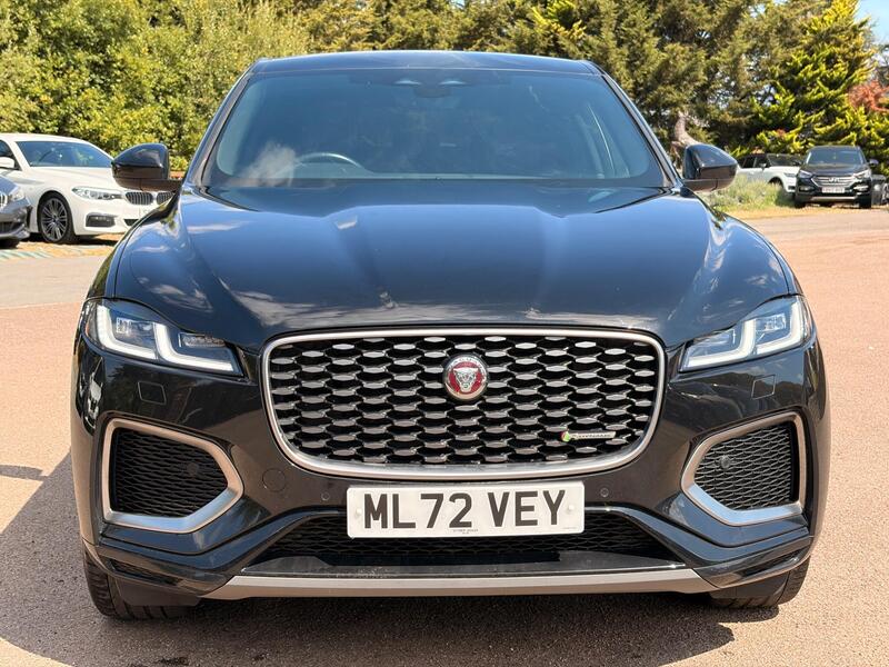 Jaguar F-Pace view 2
