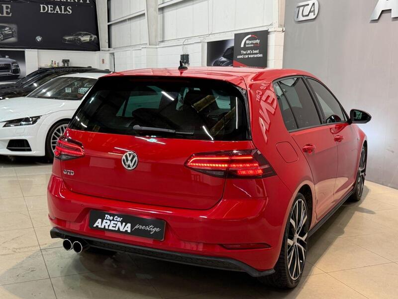 Volkswagen Golf view 6