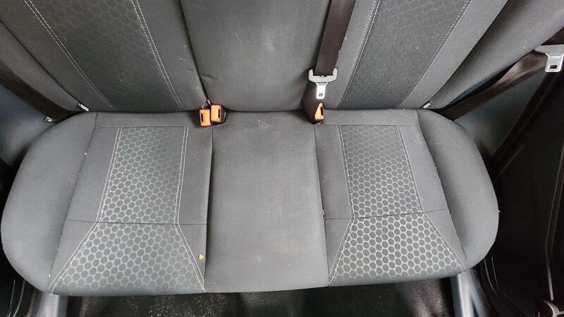 2012 Ford Fiesta — photo 38