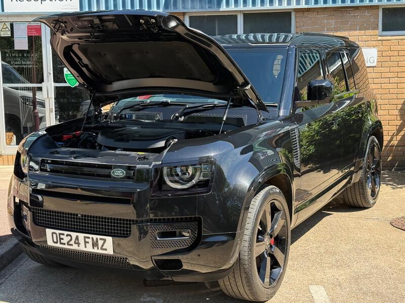 Land Rover Defender view 5