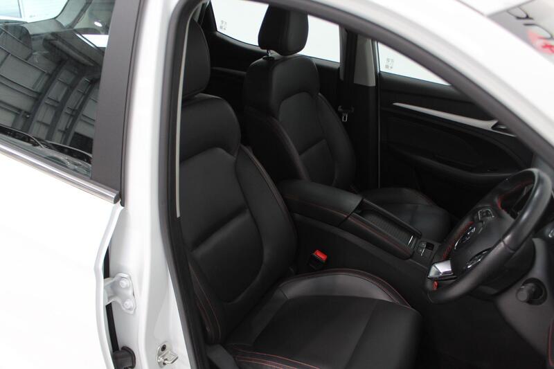 2022 MG MG ZS in White — image 16 of 70