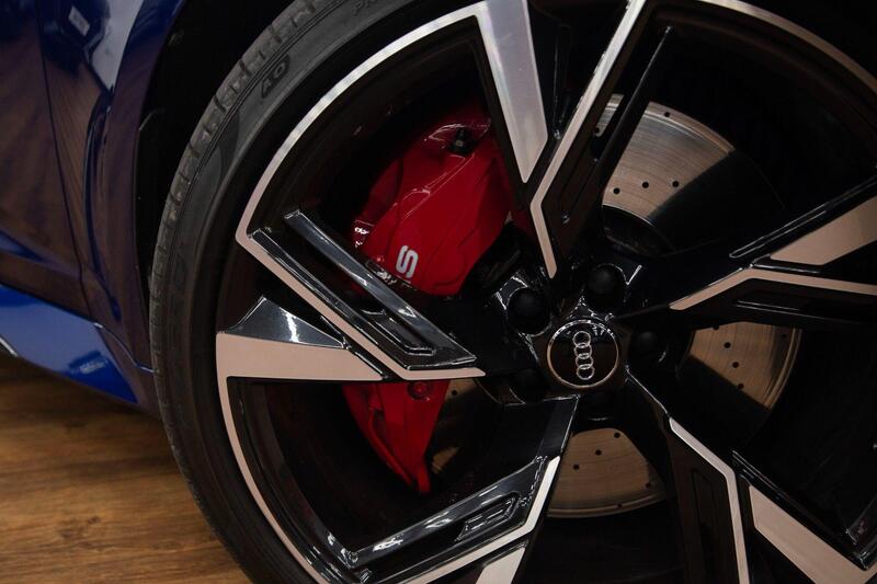 Audi RS6 view 6