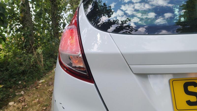 2013 Ford Fiesta — photo 13