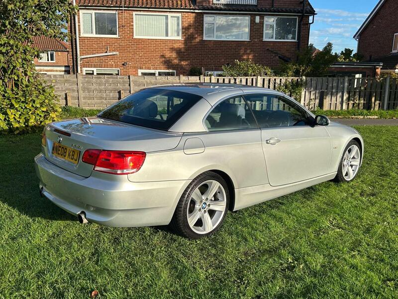BMW 3 Series view 7