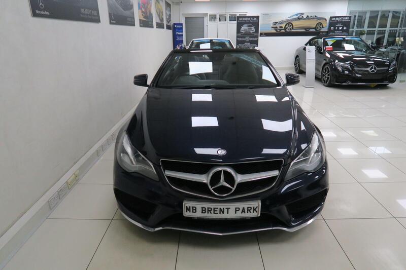 Mercedes-Benz E-Class view 3