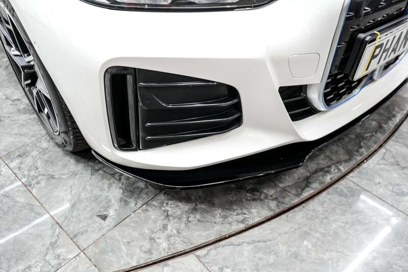 BMW I4 view 7