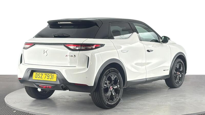 DS Automobiles DS 3 Crossback view 4