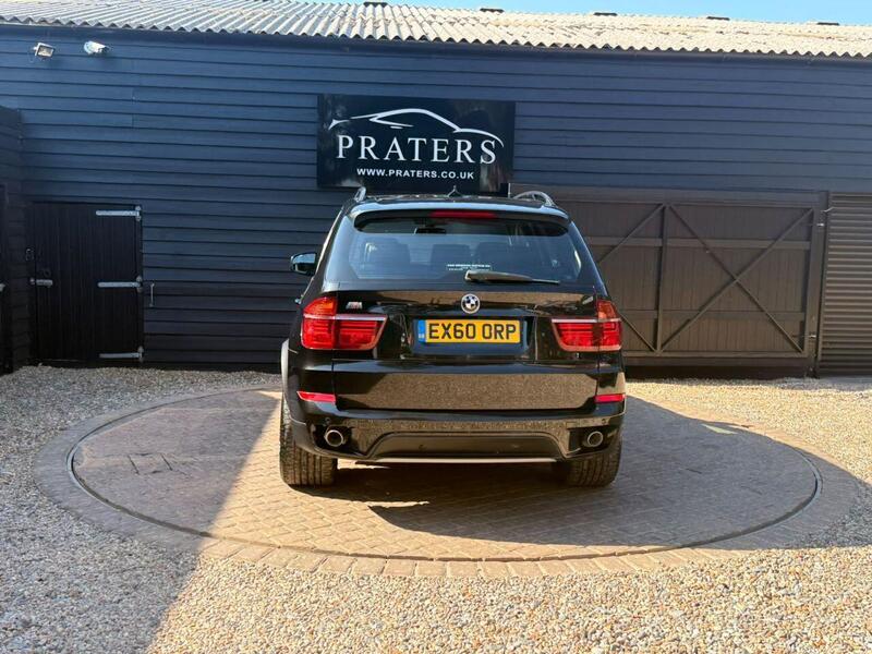 BMW X5 view 3