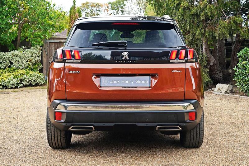 Peugeot 3008 view 4