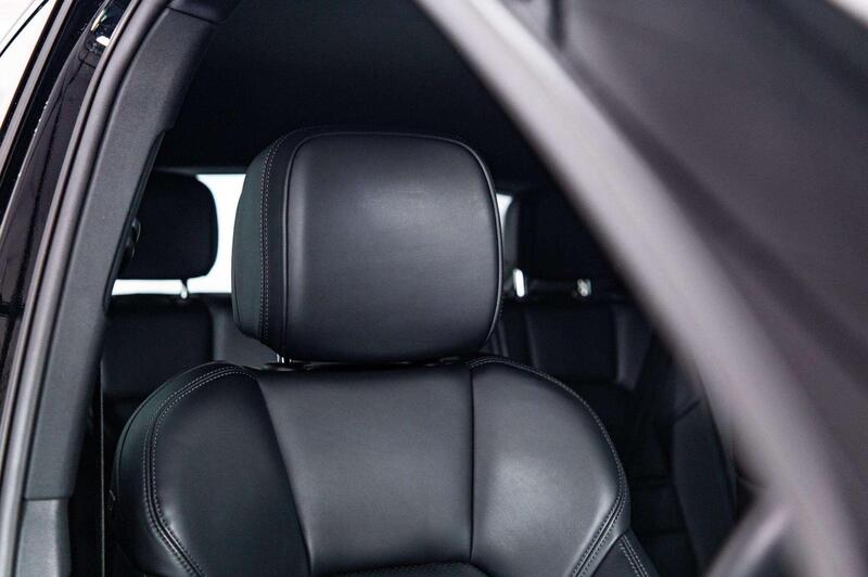 Porsche Macan view 5
