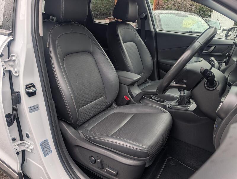 Hyundai Kona view 3