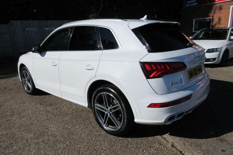 Audi SQ5 view 49