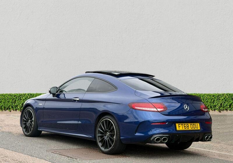 Mercedes-Benz C-Class view 5