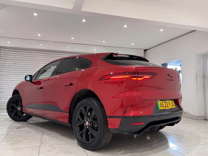 Jaguar I-Pace view 4