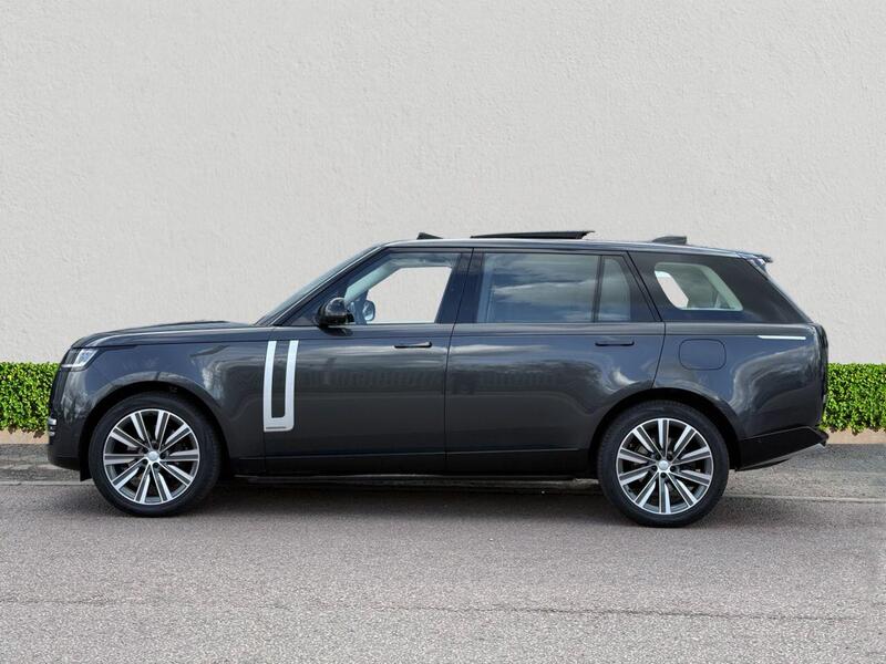 Land Rover Range Rover view 4