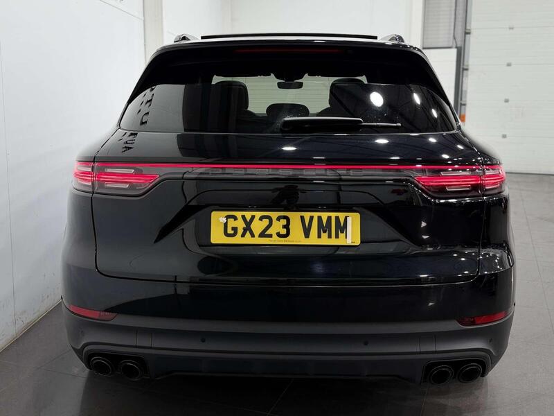 Porsche Cayenne view 7