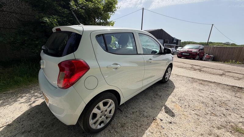 2017 Vauxhall Viva — photo 8