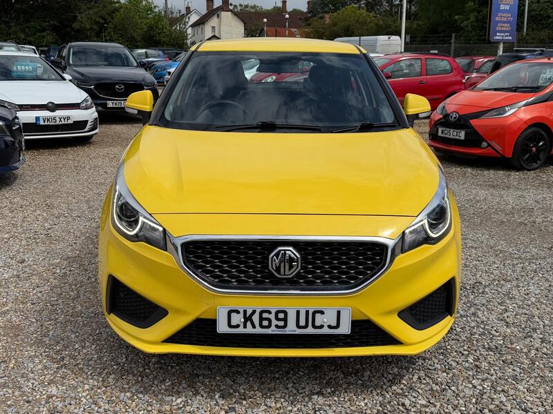 MG MG3 view 4