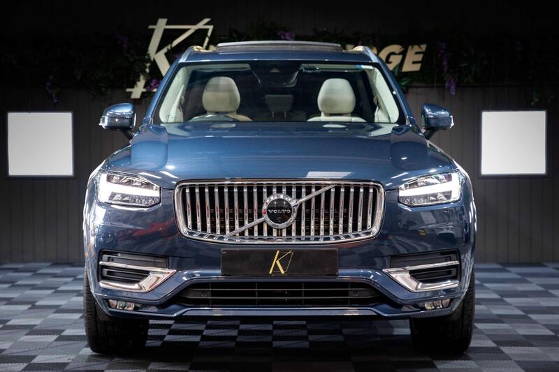 Volvo XC90 view 4